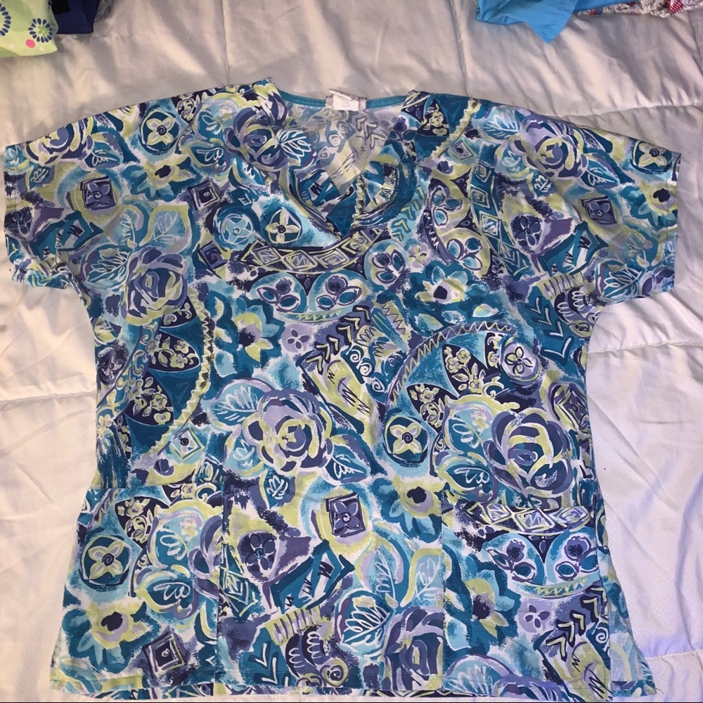 Scrub top